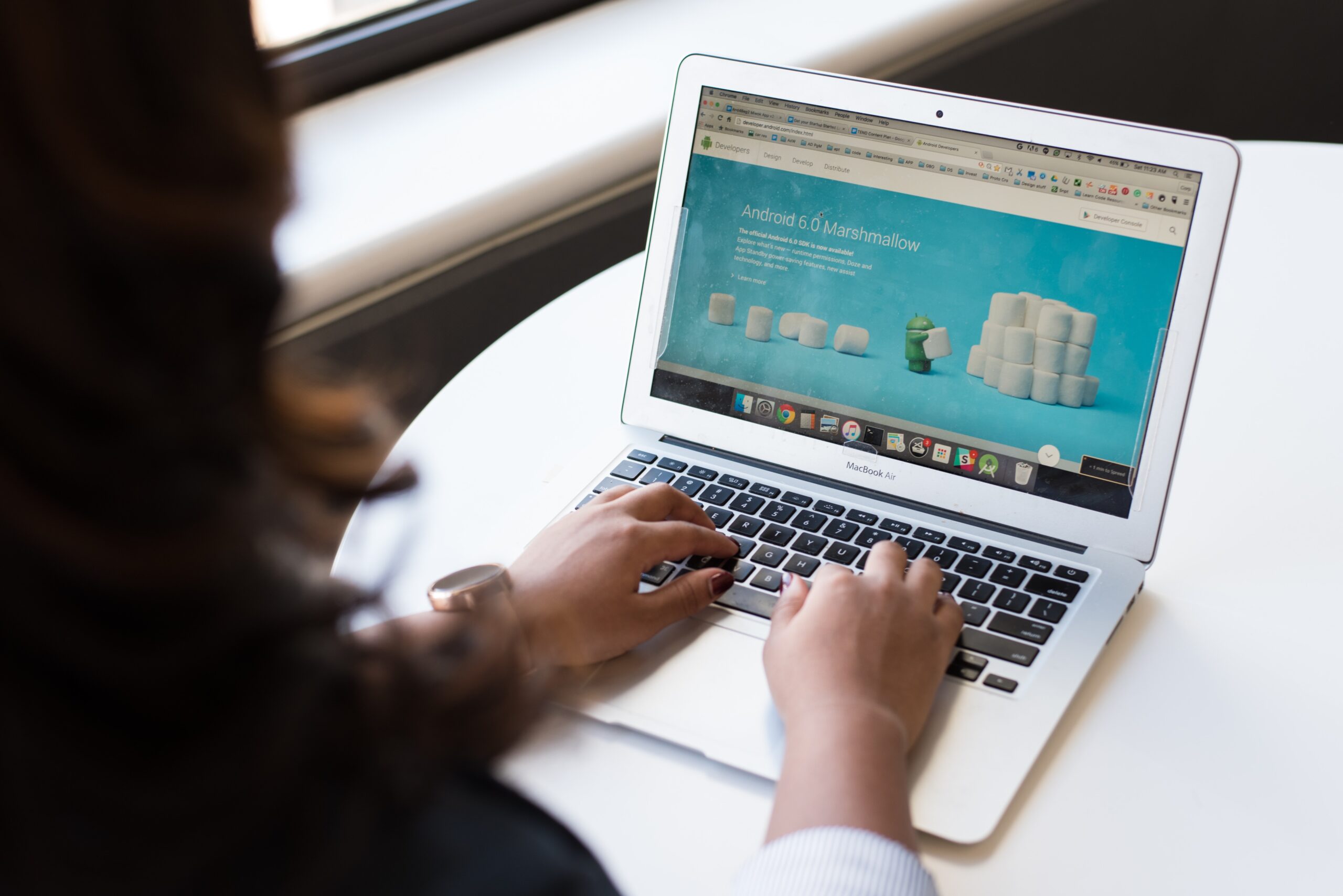 How Customers Choose a Small Business in 2026 (and What Changed Since 2024)